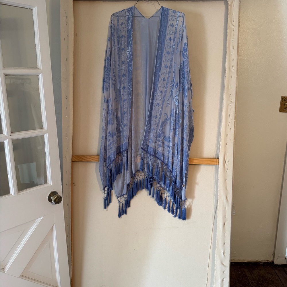 Elegant Blue Fringe Kimono Shawl - Unbranded